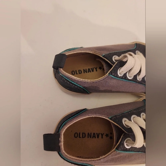 Old Navy Blue and Gray Canvas Slip On Casual Sneakers in Size 6 - Picture 6 of 11